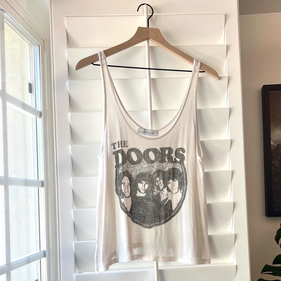 Daydreamer Tops - Daydreamer “The Doors” band tee tank. Ivory w/black screen print.